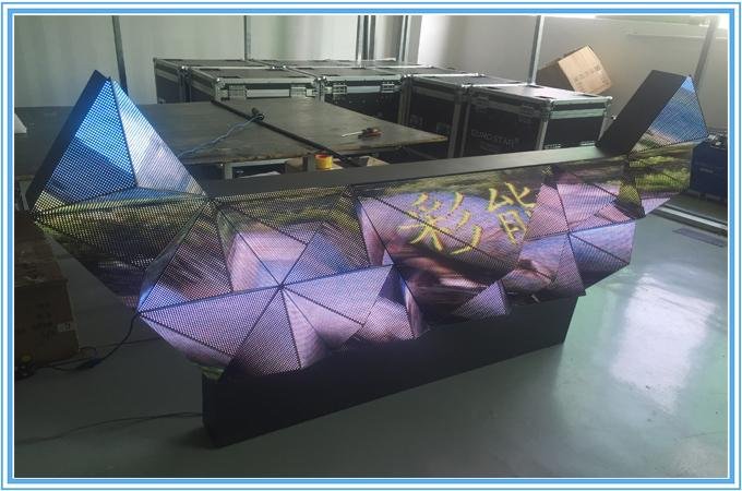 夜莺DJ台与P5LED室内全彩异形屏 重塑酒吧视觉沉浸体验